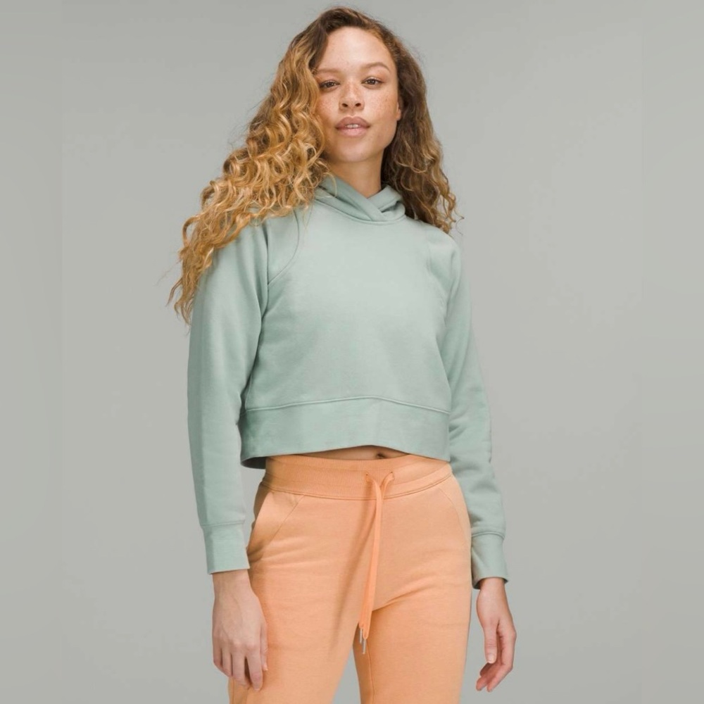 Lululemon Loungeful Cropped Hoodie - Size 8